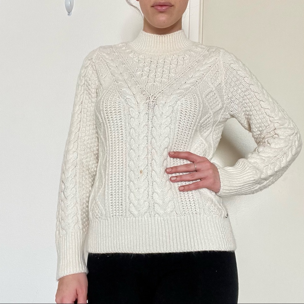 Abercrombie & Fitch cream mockneck thick knitted sweater size s